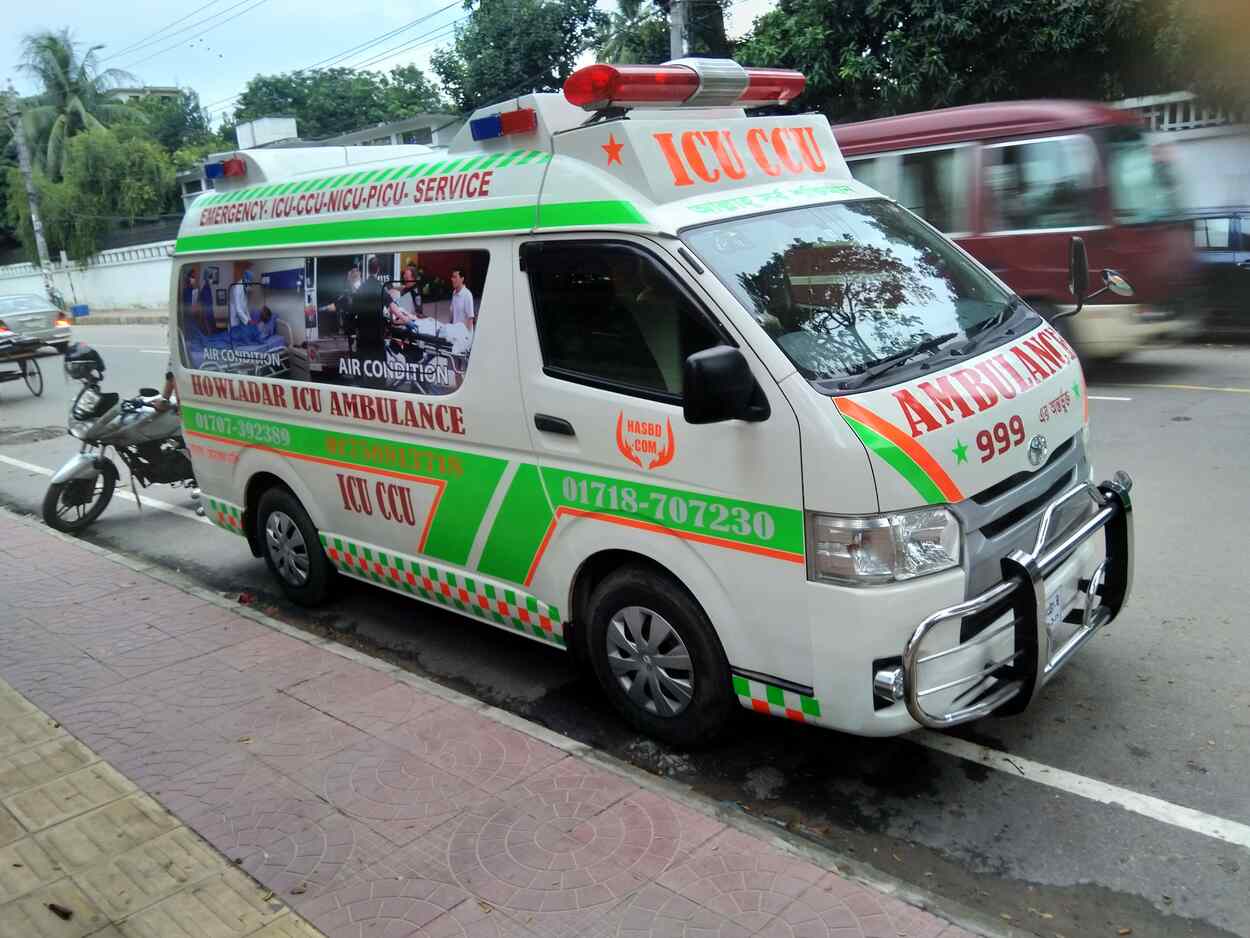 ICU Ambulance service-Online Ambulance